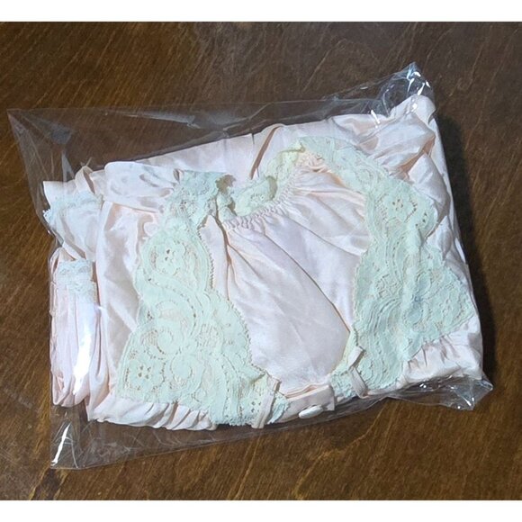 Vtg Miss Elaine Pink Silky Pajama Set Sz Med Lace Trim & Button Front Union USA - Picture 10 of 10